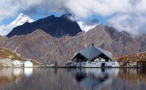 Hemkund Sahib Gurudwara in Uttarakhand